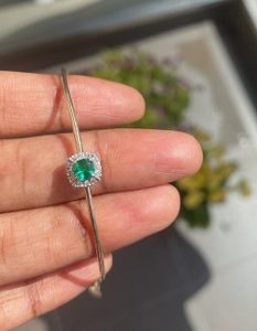 Royal Emerald Diamond Bangle Bracelet photo review