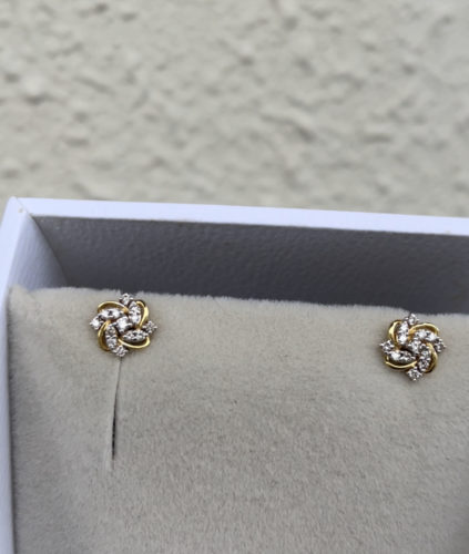 Golden bundle diamond earring photo review