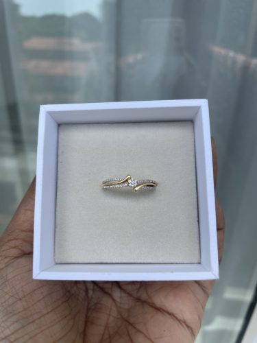 Sparkling petals diamond ring photo review
