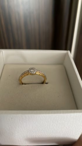 Royal Cluster Diamond Proposal Ring photo review
